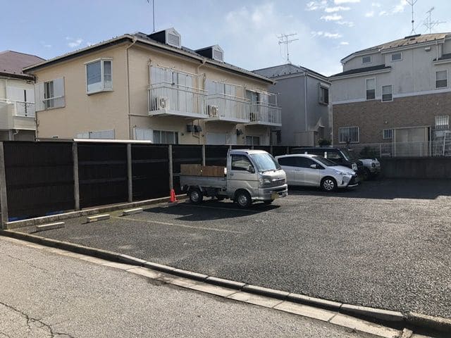 ソシアコート駐車場