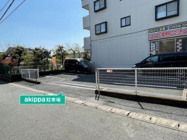 ヴェルドミール駐車場